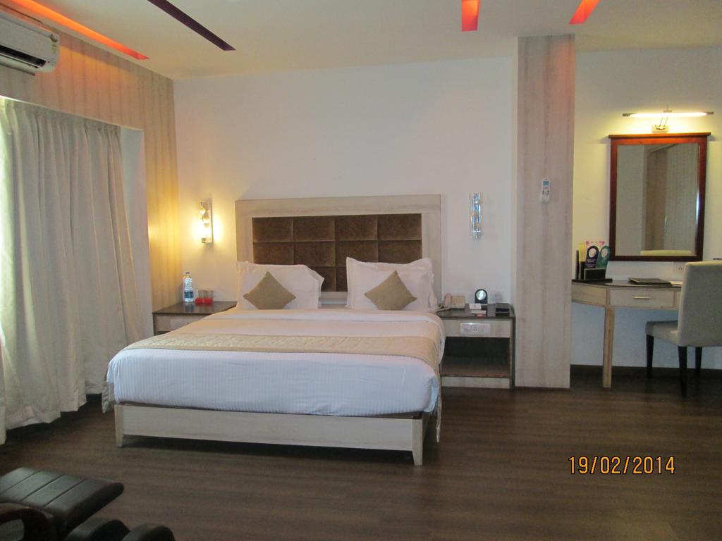 Rr Inn Palayankottai Habitación foto